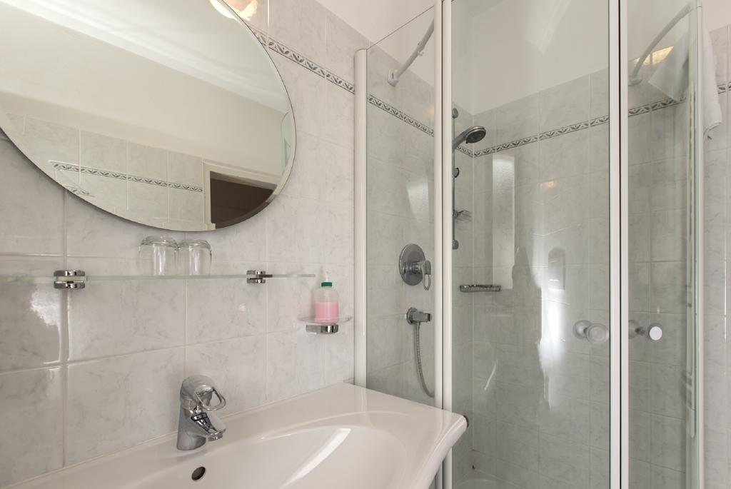 Hotel Schoenblick Sexten Pokoj fotografie
